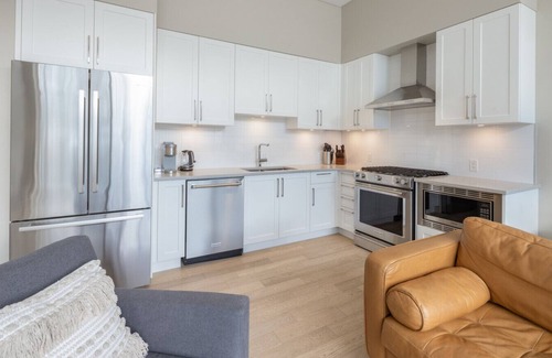 Regional District of Nanaimo Apartment | Suite #209 Contemporary Accommodation Patio Suite