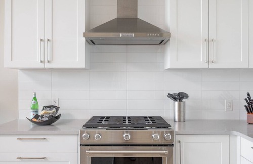 Regional District of Nanaimo Apartment | Suite #209 Contemporary Accommodation Patio Suite