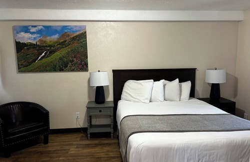 Helena Apartment | Suite 29 - Modern Suite