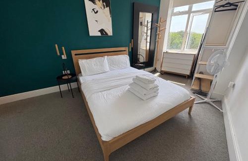 Bournemouth City Centre Apartment | Suite 4 Green Park