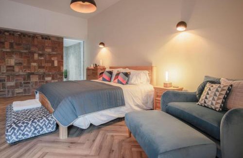 Pen-y-cae Apartment | Suite 4 - Sleeping Giant Hotel - Pen Y Cae Inn