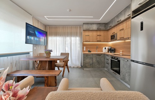 Meganisi Apartment | Suite 5 – Elegant & Serene Hideaway | September15 Suites