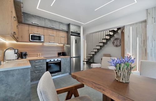 Meganisi Apartment | Suite 5 – Elegant & Serene Hideaway | September15 Suites