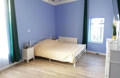 Old Town Apartment | Suite Bubbles Spa - Luxe - Centre Ville - calme - wifi