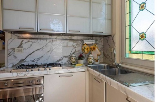 Forte dei Marmi House | Suite Filippo Comfortable holiday residence