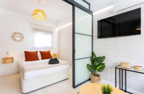 Lagunillas Apartment | Suite Home Cervantes
