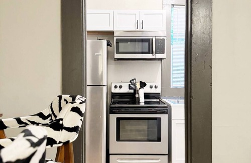 Evansville Apartment | Suite Home Indiana #2