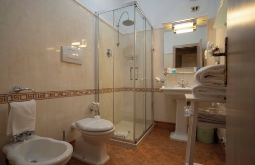 Sestri Levante Hotel | Suite Hotel Nettuno