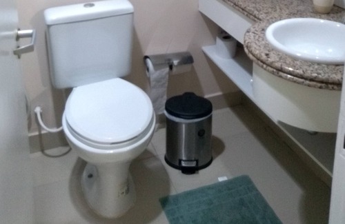 Meireles House | Suite outside the pool in Hotel, one block from Av. Beira Mar.