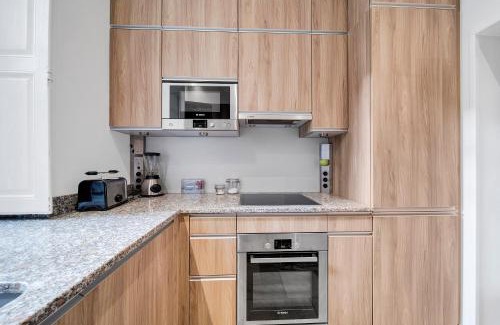 Dijon Centre Ville Apartment | Suite Standing dans bel Hôtel Particulier