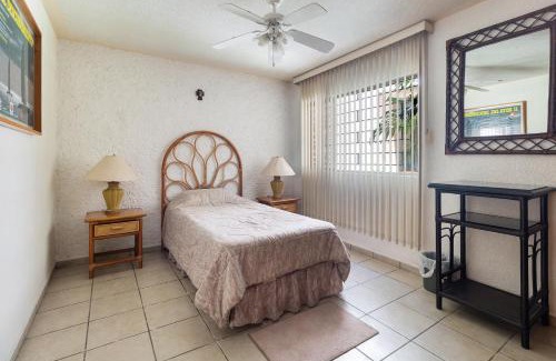 Queretaro Apartment | Suite Ubicadísima Zona Residencial Los Arcos 3 Recámaras 102 Cortijo