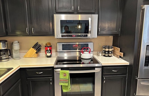 Uptown Sedona House | Suite Uptown Sedona - The Sweet Spot to be! Walk to Shopping and Dining.