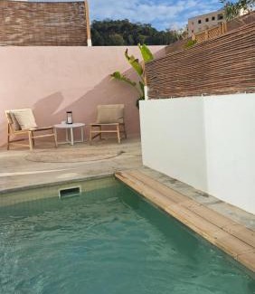 Centro Apartment | SUITES 9 MALAGA, three unique suites with private plunge pool