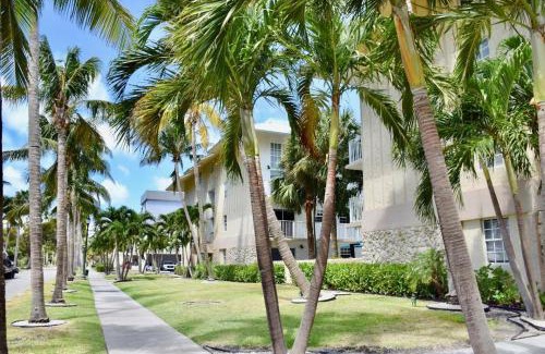 Key Biscayne Apartment | Suites at Coral Resorts