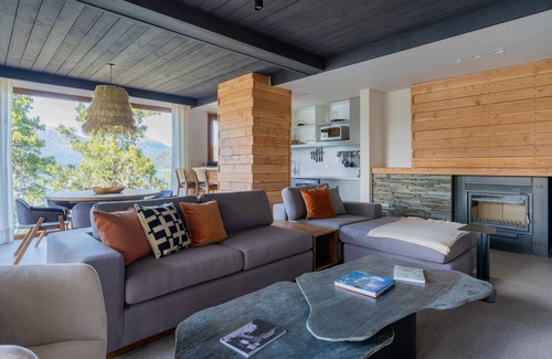 Villa Arelauquen Hotel | Suites del Lago