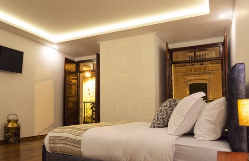 Quito Historic Center Hotel | Suites Experience by Hotel David
