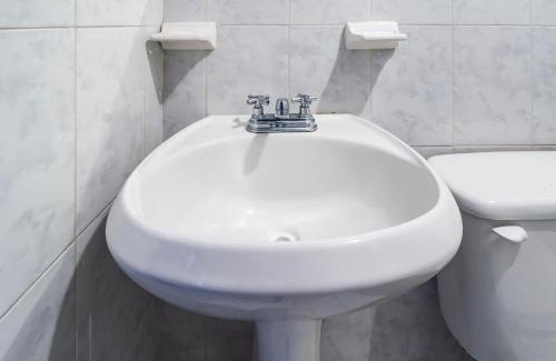 Zona Expo Hotel | Suites Navata