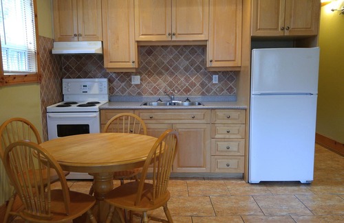 Wasaga Beach Cottage | Suites of Wasaga Beach Area 1