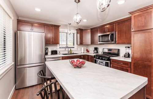 Kutzky Park Condo | Suites on 4th Unit # 1 - 2 bdrm-2 bath-1 mile-Mayo Clinic