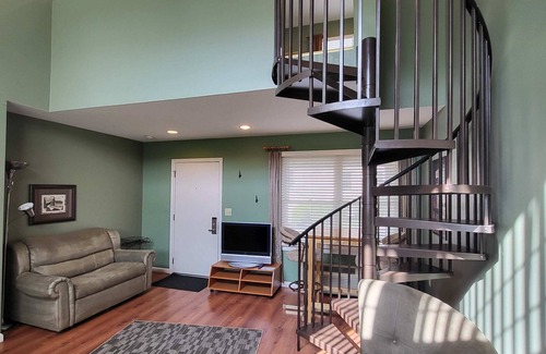Hershey Apartment | Suites On Chocolate - The School