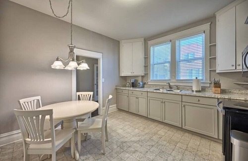 Harrisburg - Hershey Apartment | Suites on Seneca - Lovely 2 Bed/1 Bath Apartment