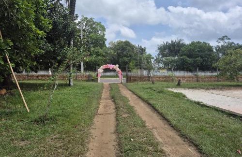 Iranduba House | Suites para casais com area nativa