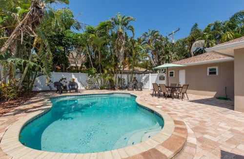 Clearwater Beach House | Summer Breeze - Weekly Beach Rental