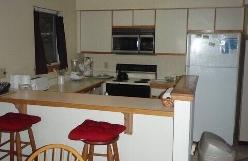 Killington House | "SUMMER/FALL 2025 @.THE WOODS RESORT & SPA"- SPACIOUS TOWNHOME-Not A Condo-