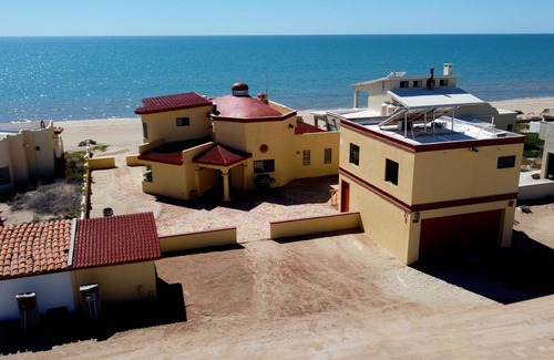Puerto Penasco Villa | SUMMER & FALL DEALS- CALL CAROL 602-369-6768