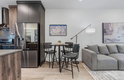 Capitol Hill House | Summer Getaway: Hot tub & Cold Plunge, Gear-dryer