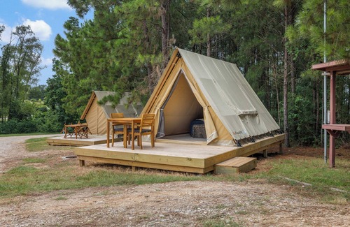 Onalaska RV Rental | Summer Glamping on Lake Livingston