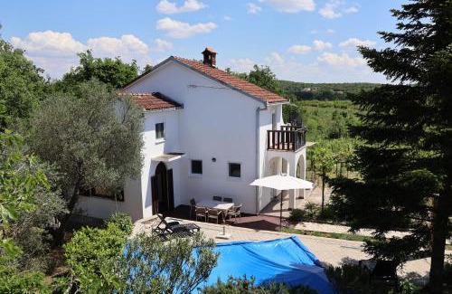 Trn House | Summer House - Adonis
