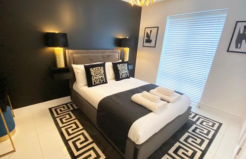 Yeovil House | Summer House Terrace