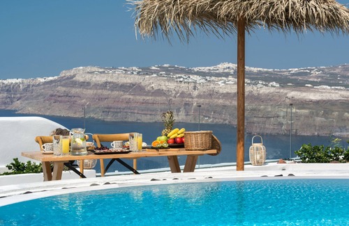 Akrotiri Villa | Summer Lovers Villa Private Outdoor Pool Hot Tub and Panoramic Caldera View