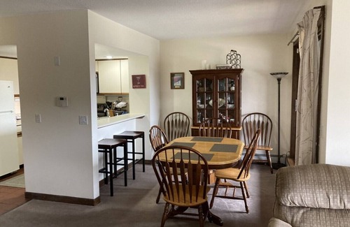 Central Vermont- Killington Condo | Summer Rental-Killington VT available 5/1 to 10/31/24