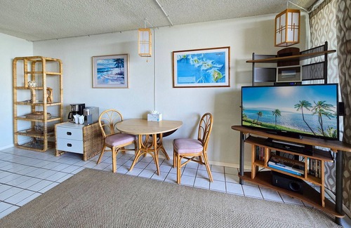 Maalaea Condo | Summer Sale! Maalaea Banyans 204 - a Budget-Friendly Ocean Front Getaway on Maui