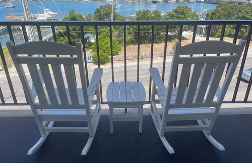 Wrightsville Beach Condo | Summer Sands Latitude Adjustment Room 304