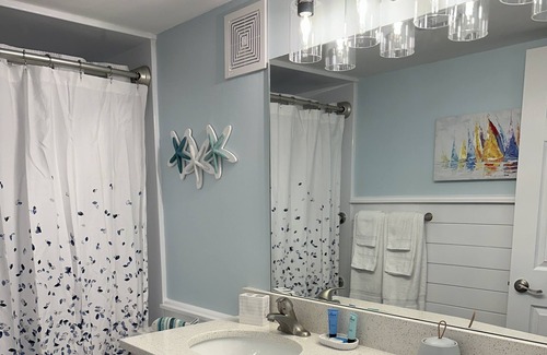 Wrightsville Beach Condo | Summer Sands-Wrightsville Beach-Waterfront-Pool-Ocean-Elevator-Remodeled-Sleep 4