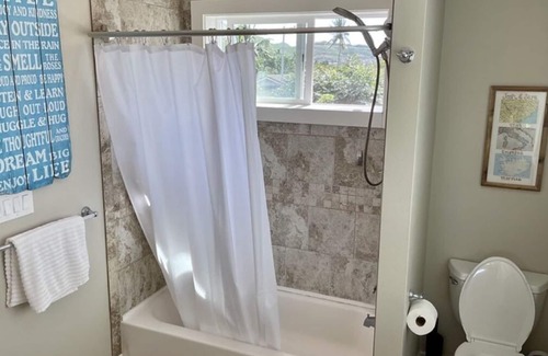 Enchanted Lake Apartment | Summer Special Nene Nest -Views of Wetland Habitats, Mountains, Pool, Hot Tub,AC