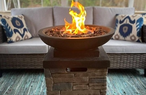 Whitemarsh Island House | Summer spot! Fenced yard, firepit, gameroom & 10 min to RiverStreet