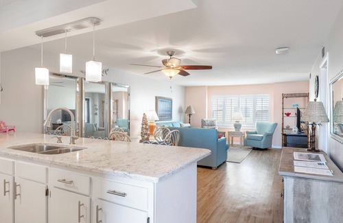 Indian Beach Condo | Summer Winds B-236, Oceanfront - 2BR 2BA - Atlantic Beach