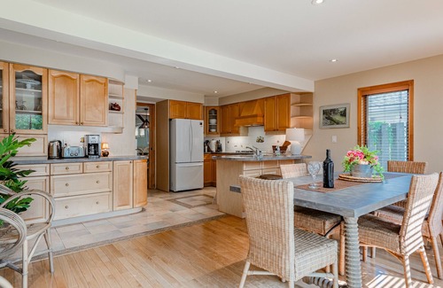Old Town Historic District House | Summerhill House - Next to Queen Street