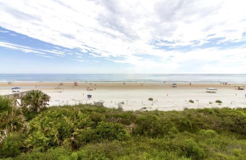 Crescent Beach Apartment | Summerhouse 106 condo