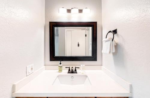 Mammoth Lakes Apartment | Summit 80