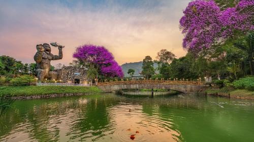 Samaguri Hotel | Summit Green Lake Tea Resort & Spa