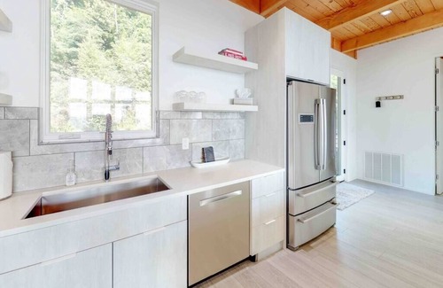 Candler House | Summit House - Modern Luxury w/Million dollar views