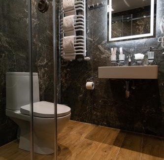 Yablunytsya Hotel | Summit