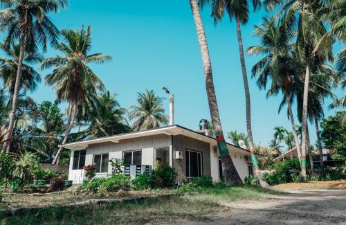 Manmunai North House | Sun And Sand Resort