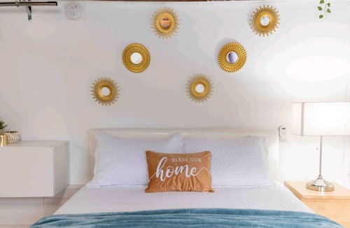 North Miami Apartment | Sun Bright Studio. Private and Free Parking!