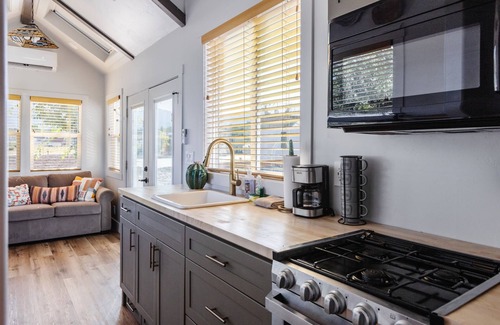 Apple Valley Apartment | Sun Catcher Summary: